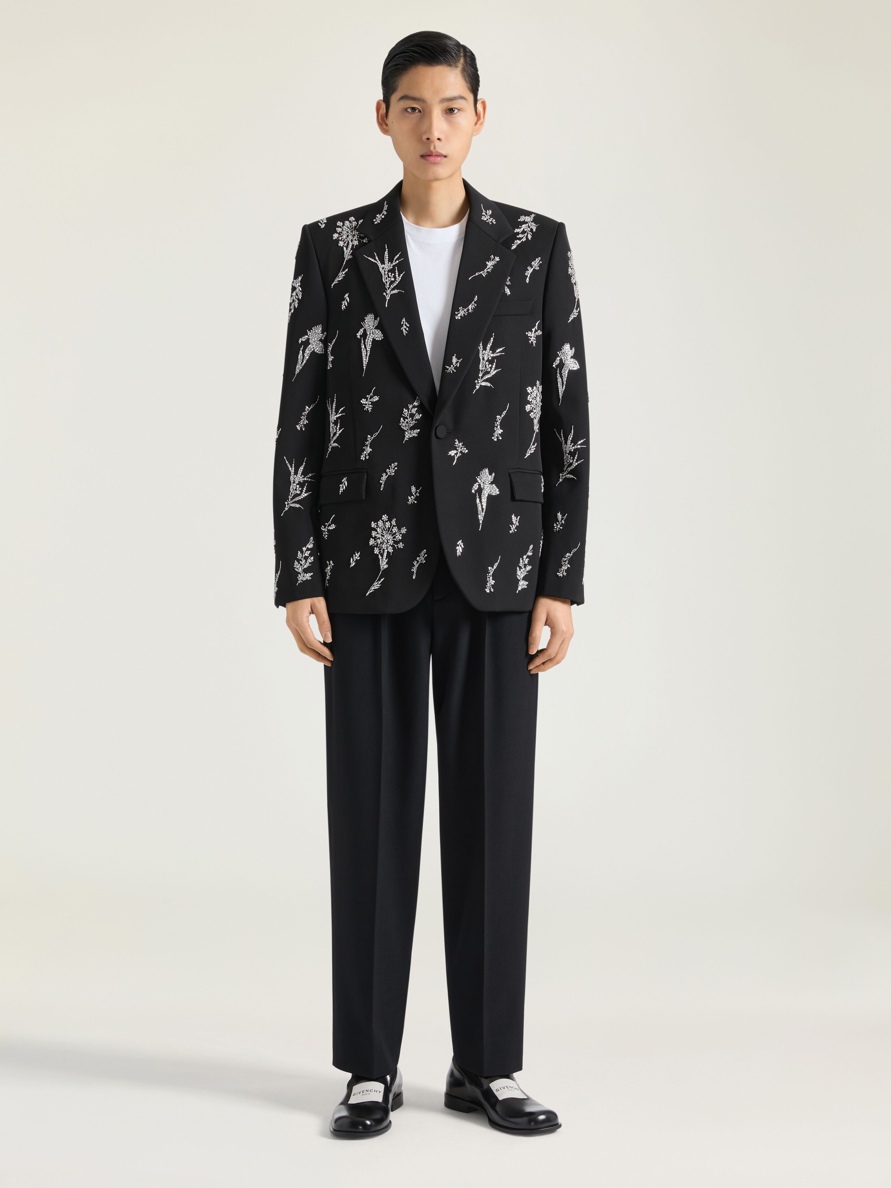 Single breasted jacket in crystal embroidered wool